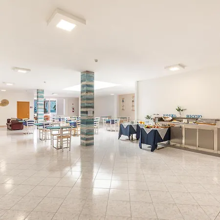 Hotel Il Riccio 3*